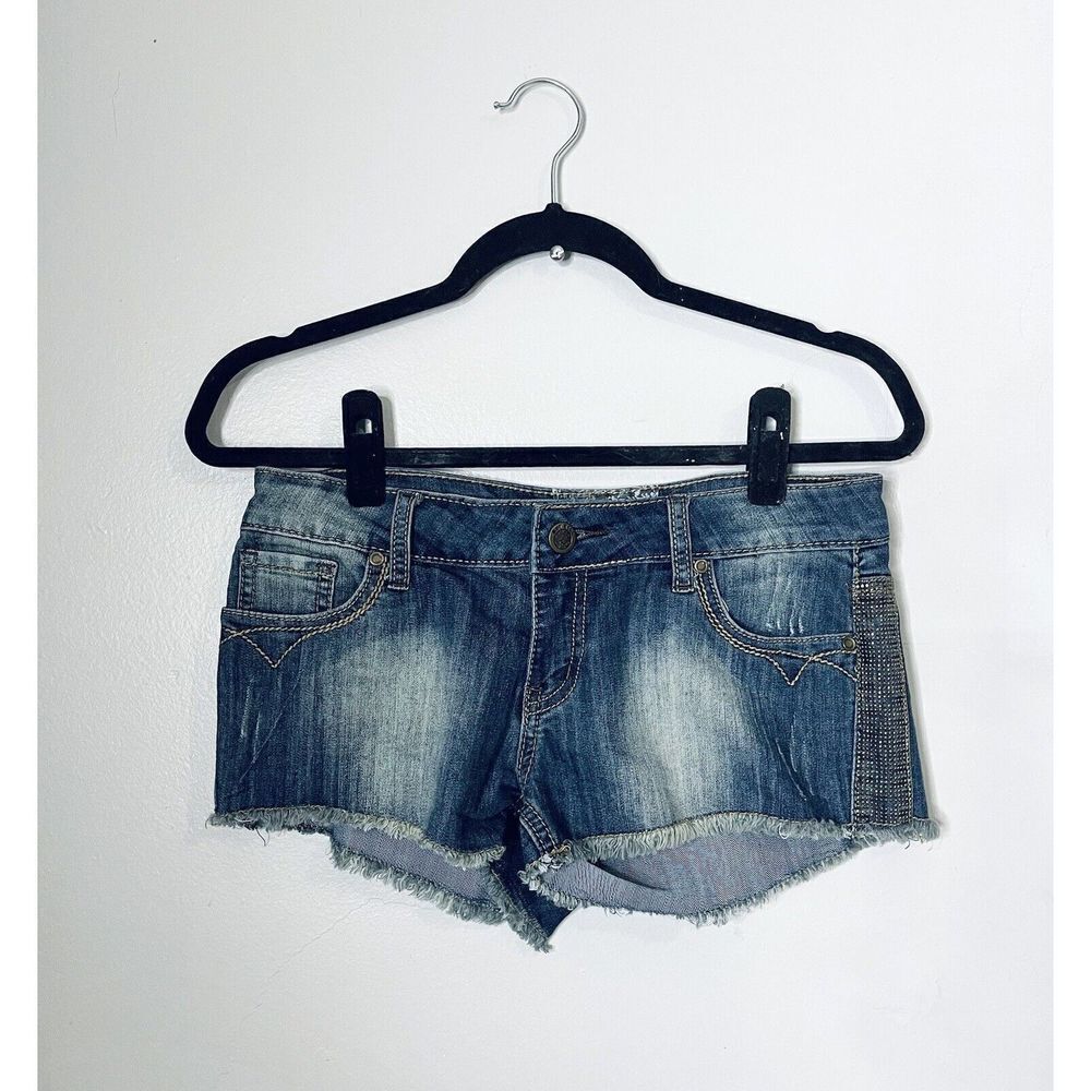 Hot Kiss Cici short, Juniors size 5 Y2k Look Low Waisted